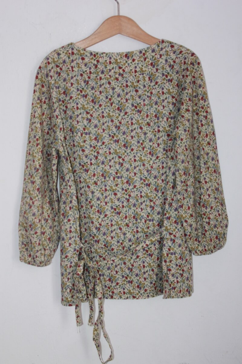 tweedehands katoenen liberty blouse in multicolour met lange mouwen, maat 128 voor een meisje van wowo