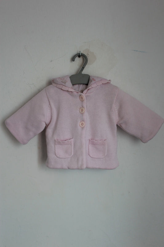 tweedehands katoenen gebreide roze jas met capuchon in maat 62 voor een baby meisje van jacadi
