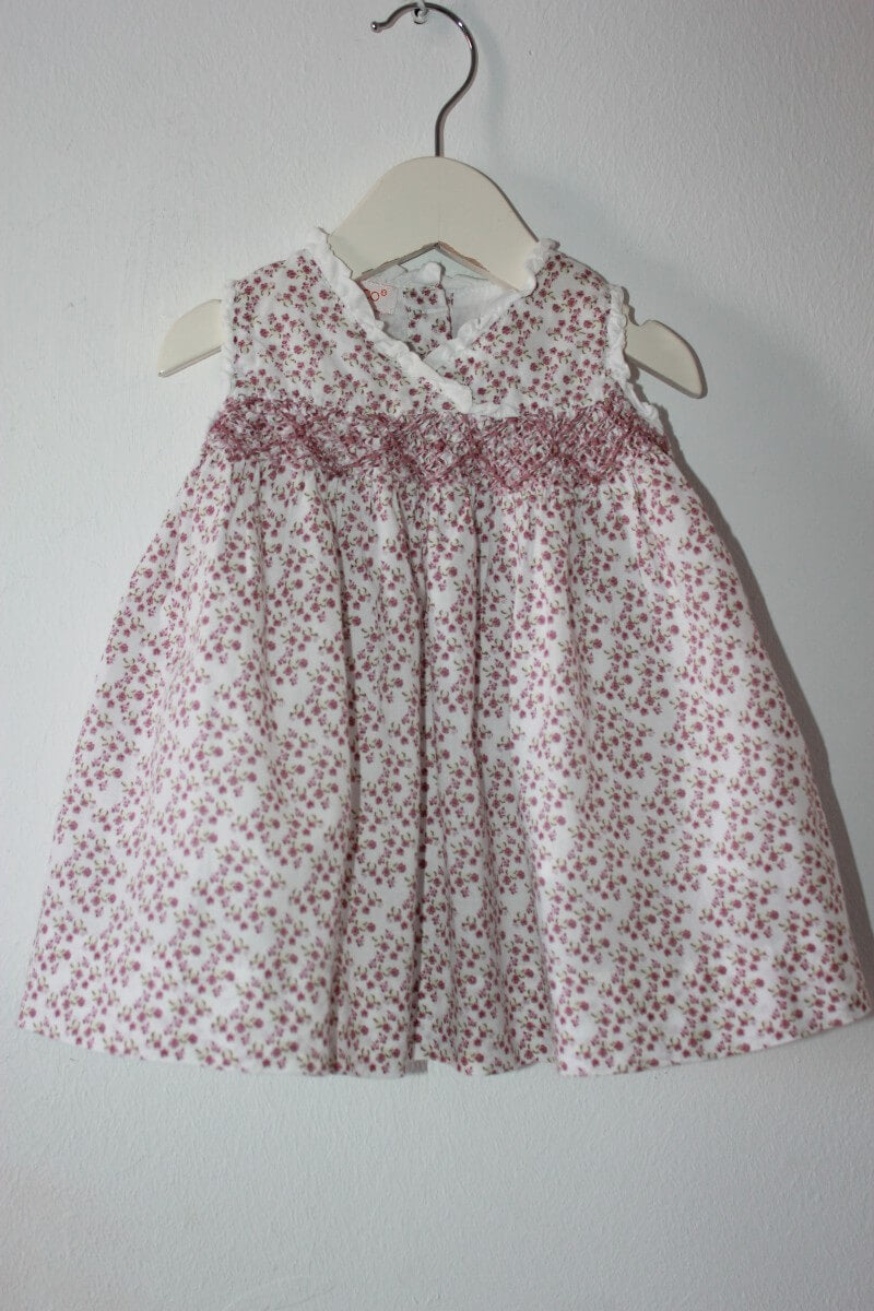 tweedehands-gebloemd-gesmokt-zomers-mouwloos-jurkje-met-bloomer-maat-62-baby-meisje-gocco