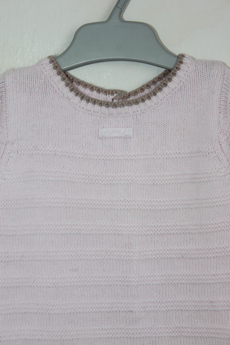 tweedehands roze gebreide playsuit met lange mouwen in maat 68 voor een baby meisje van jacadi