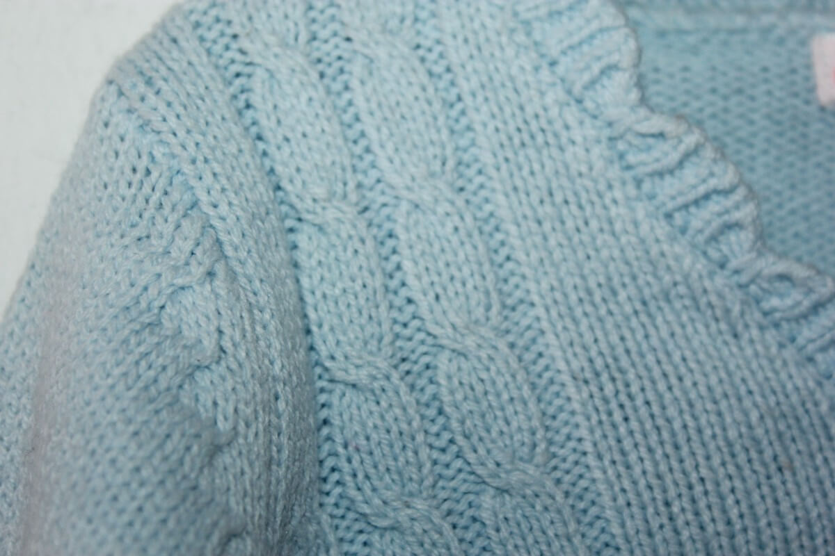 lichtblauw-vest-maat-68-baby-meisje-gocco