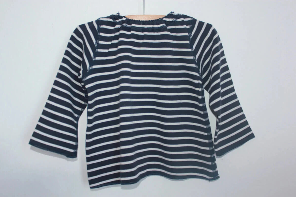 preloved donkerblauw met wit gestreepte sweater van petit bateau in maat 80