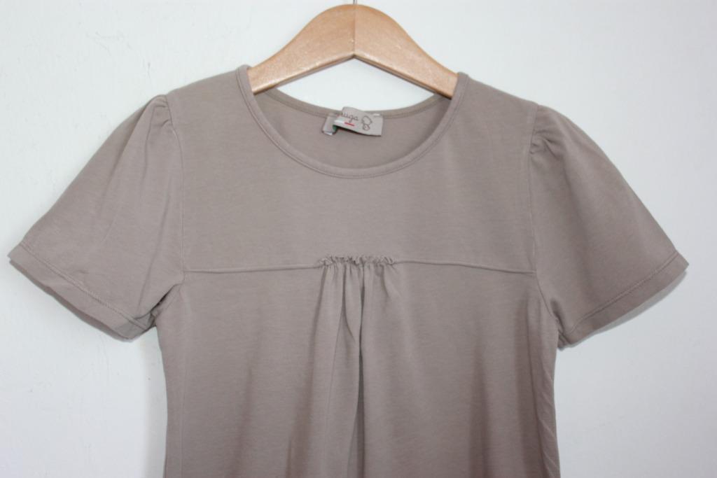 beige-shirtje-korte-mouwen-maat-128-paperuga