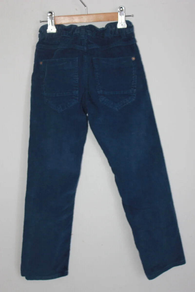 tweedehands-koningsblauwe-lange-broek-corduroy-maat-122-kiabi