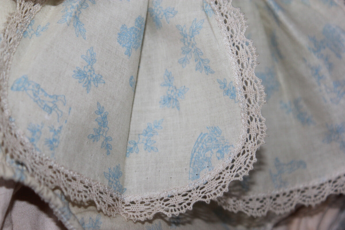 tweedehands-beige-lichtblauwe-bloomer-strik-maat-62-baby-meisje-pili-carrera