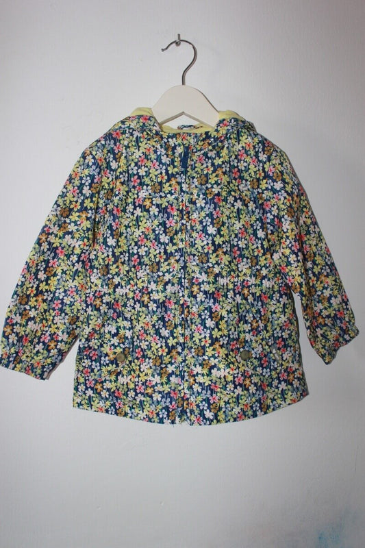 tweedehands-gebloemde-regenjas-multicolour-capuchon-maat-92-meisje-zara