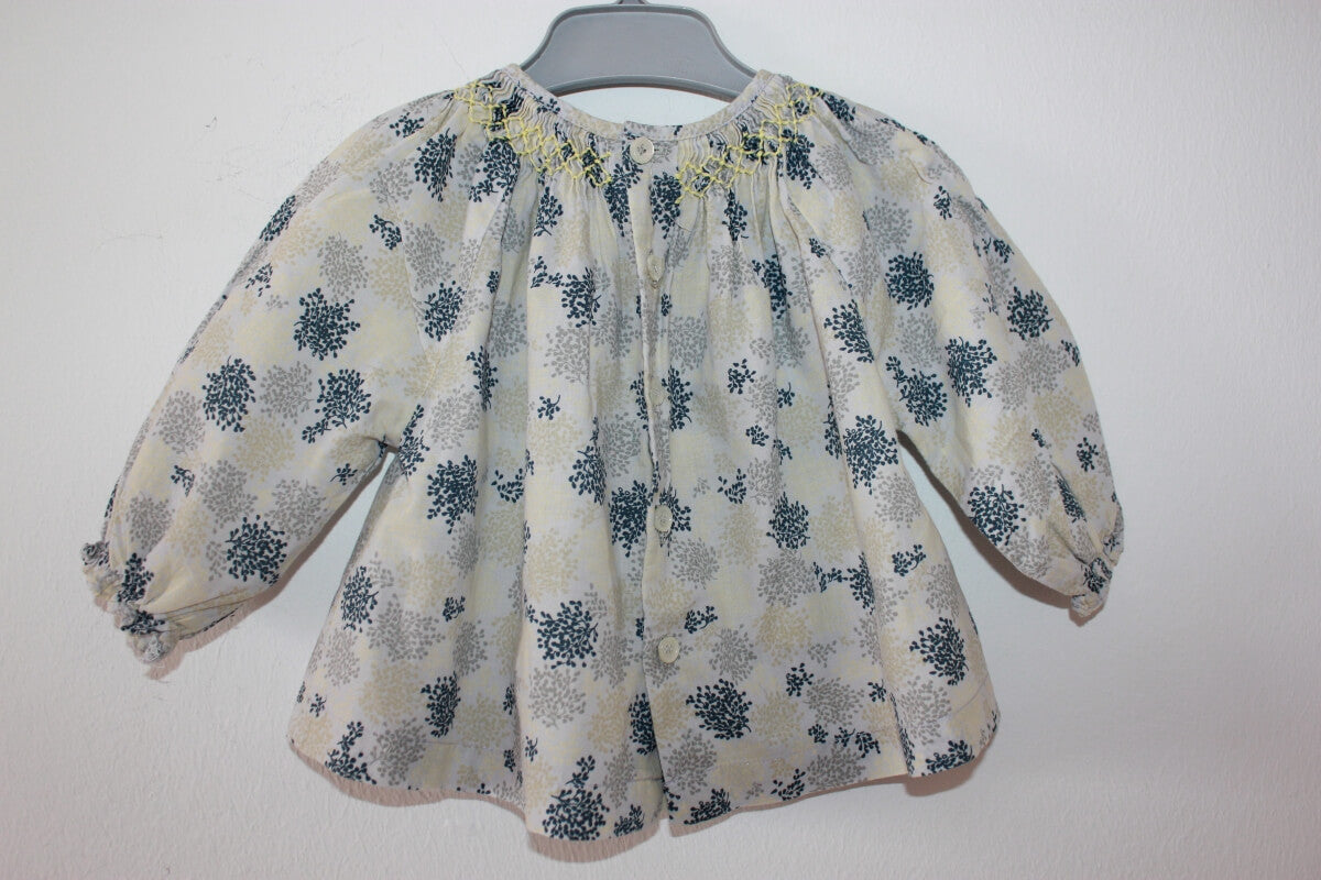 tweedehands-gebloemde-gesmokte-blouse-lange-mouwen-baby-meisje-maat-68-petite-lucette-paris