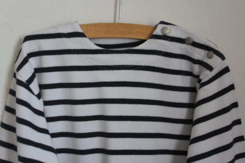 tweedehands-wit-donkerblauw-gestreepte-mariniere-petit-bateau-unisex-maat-98