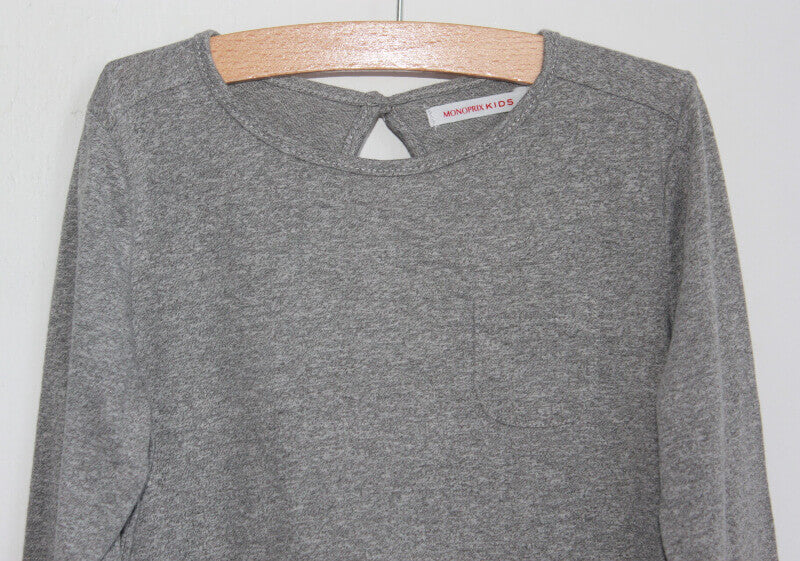 tweedehands-lichtgrijze-longsleeve-meisje-maat-110-monoprix