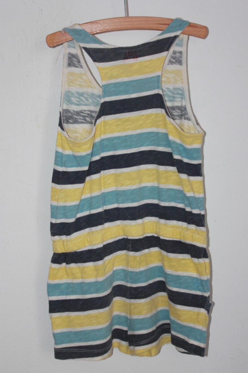 tweedehands-zomerse-blauw-geel-wit-gestreepte-korte-mono-bonton-maat-116-meisje