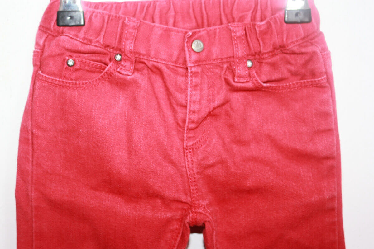 tweedehands-rode-broek-baby-maat-74-petit-bateau