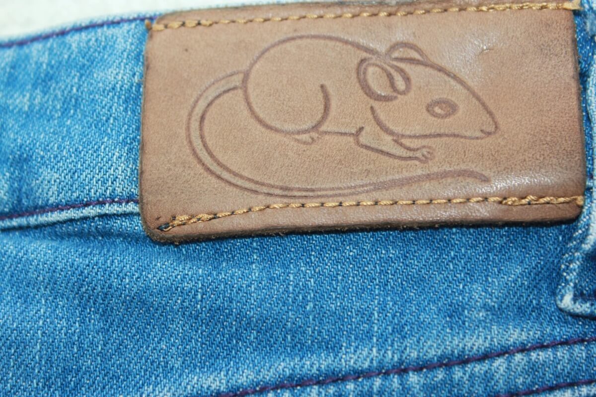 tweedehands-korte-jeans-meisje-maat-140-marc-jacobs