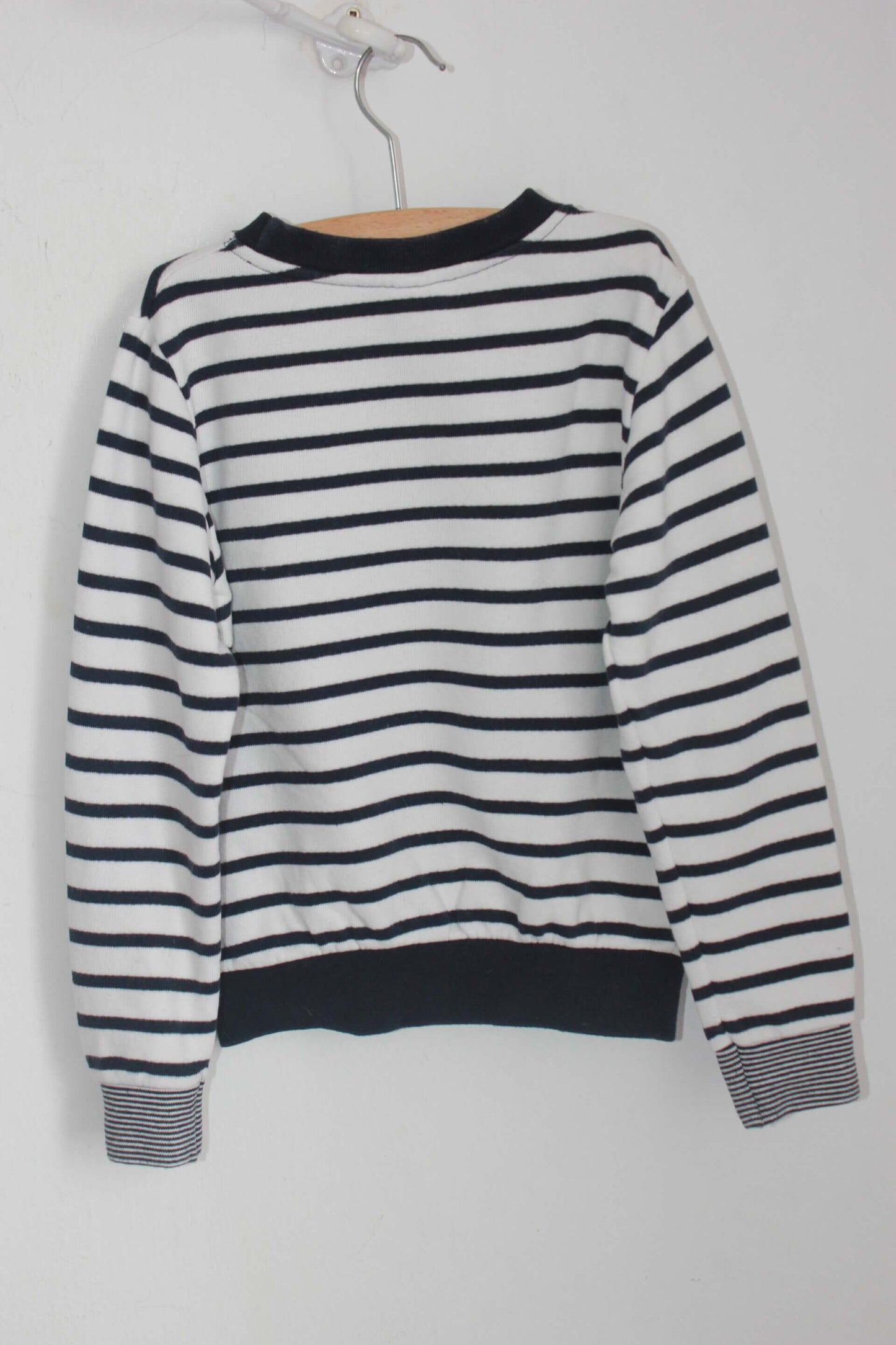 tweedehands-donkerblauw-ecru-gestreepte-unisex-petit-bateau-sweater-maat-116