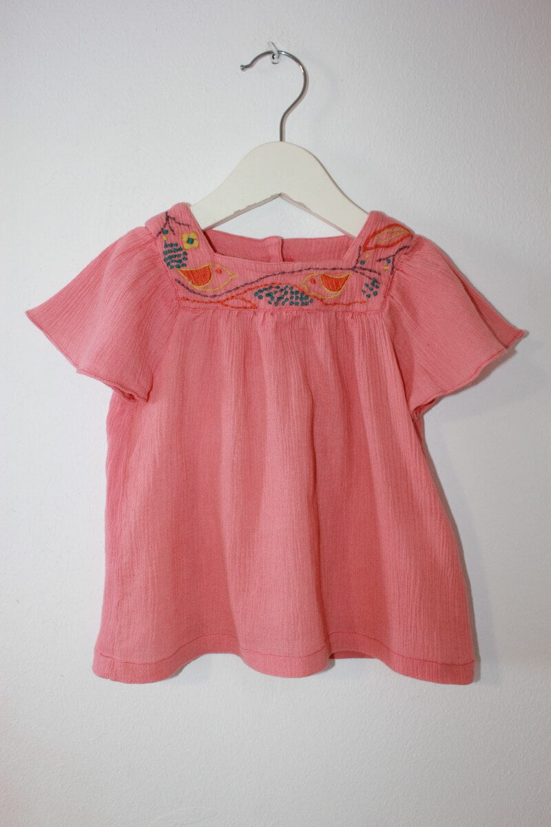 preloved katoenen zomerse koraalroze jurk met korte volantmouwen van wowo paris in maat 62