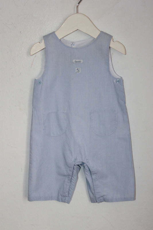 tweedehands katoenen zomerse mouwloze lichtblauw met wit gestreepte jumpsuit in maat 56 voor een baby jongen van Jacadi