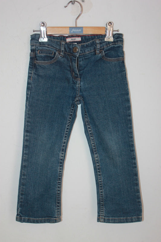 tweedehands jeans in maat 98 voor een meisje van jacadi