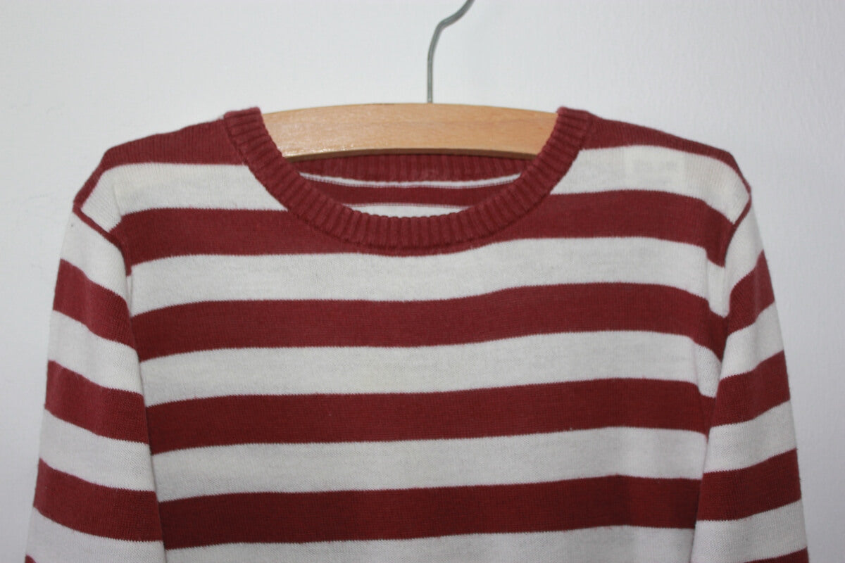 tweedehands unisex katoenen bordeaux met wit gestreepte trui in maat 98-104 van petit bateau