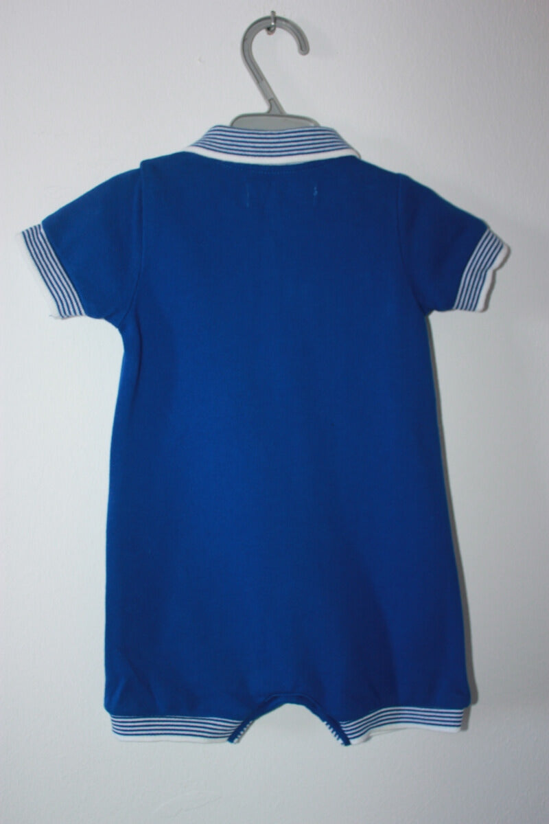 tweedehands zomerse katoenen blauw met witte korte playsuit van petit bateau in maat 68 voor een baby jongen