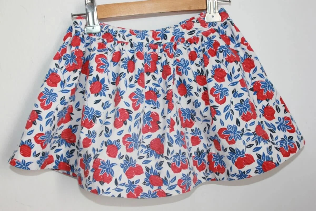 tweedehands katoenen blauw-witte rok met rode citroenen in maat 98-104 van petit bateau