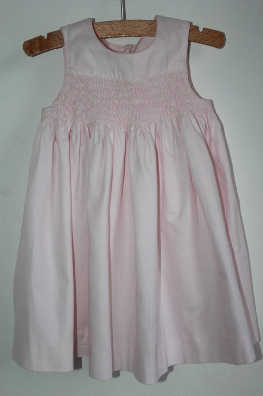 tweedehands-zomerse-lichtroze-gesmokte-mouwloze-jurk-maat-68-baby-meisje-cyrillus