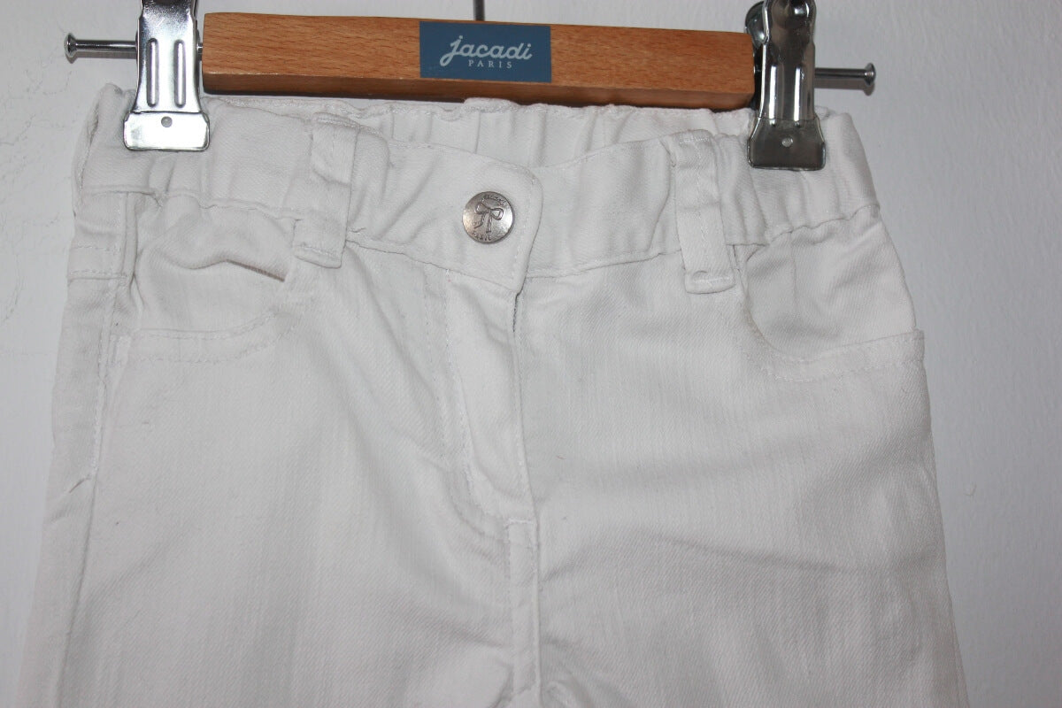 tweedehands witte lange broek van jacadi in maat 80 voor een baby meisje